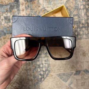 Louis Vuitton Brown Sunglasses